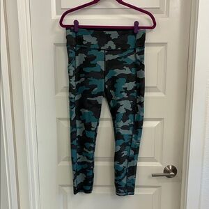 lululemon athletica Teal and Black Camo Leggings
